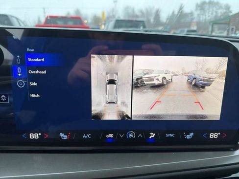 New 2026 Chevrolet Traverse LT w/ Driver Confidence Package FWD image 34
