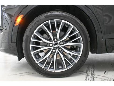 Used 2024 Cadillac XT4 Sport image 21