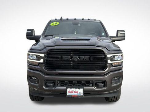 Used 2024 RAM 2500 Laramie w/ Night Edition image 10