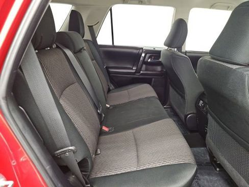 Used 2015 Toyota 4Runner Trail w/ Four Season Floor Mat Package AWD/4WD image 32