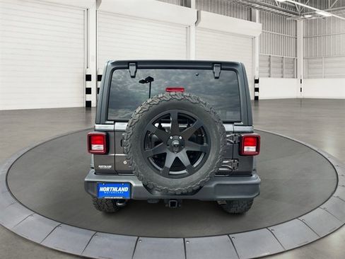 Used 2019 Jeep Wrangler Unlimited Sport S AWD/4WD image 3