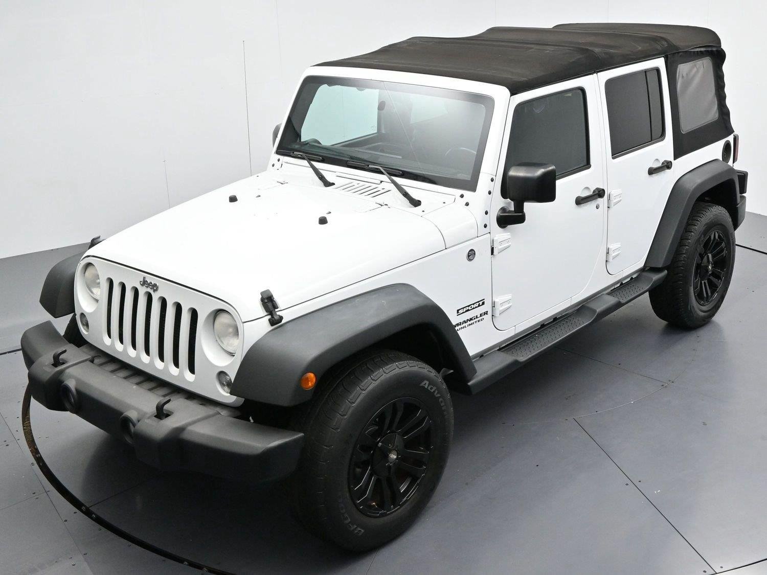Used 2015 Jeep Wrangler Unlimited Sport w/ Quick Order Package 24S AWD/4WD image 36