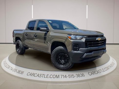 Used 2024 Chevrolet Colorado W/T RWD image 3