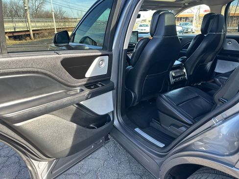 Used 2021 Lincoln Aviator Reserve w/ Equipment Group 210A image 38
