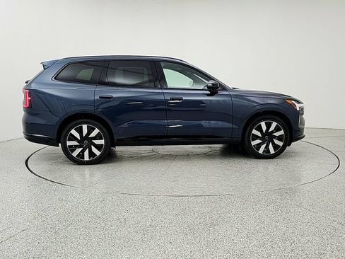 New 2026 Volvo EX90 Plus AWD/4WD image 4