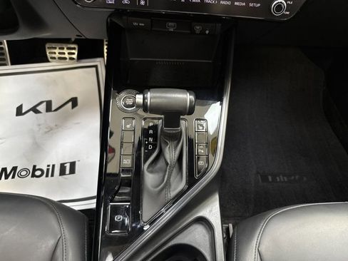 Certified 2023 Kia Niro EX Touring image 26