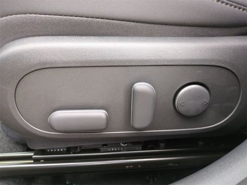 New 2026 Hyundai Kona SEL Premium image 19