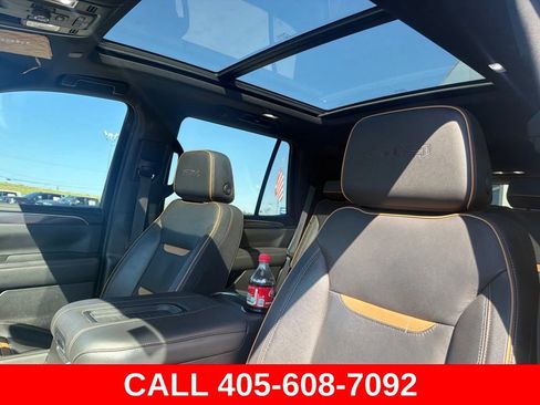 Used 2023 GMC Yukon AT4 w/ Max Trailering Package AWD/4WD image 9