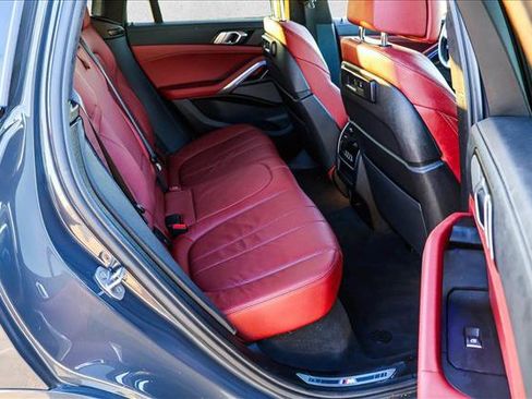 Used 2022 BMW X6 M50i w/ Dynamic Handling Package image 27