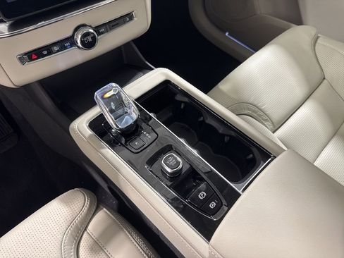 New 2026 Volvo XC90 B6 Ultra w/ Protection Package AWD/4WD image 14