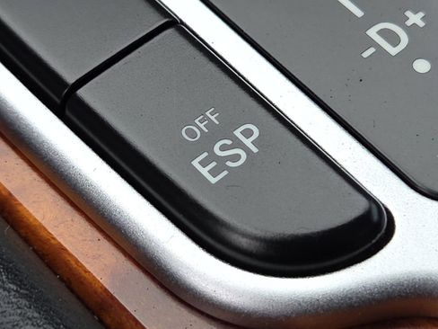 Used 2007 Mercedes-Benz SL 550 image 21