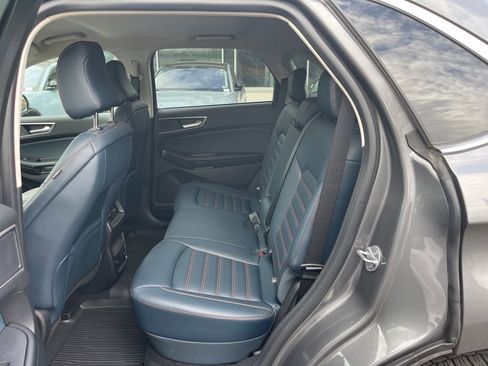 Used 2022 Ford Edge SEL w/ Sport Appearance Package image 10