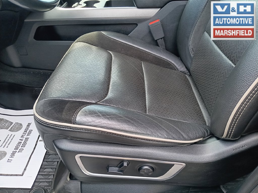 Used 2020 RAM 1500 Laramie w/ Sport Appearance Package AWD/4WD image 27