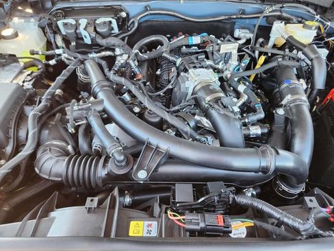 New 2025 Ford Bronco Outer Banks image 32