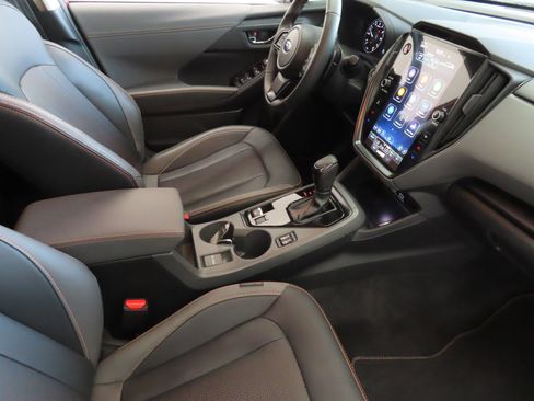 Certified 2025 Subaru Crosstrek 2.5i Limited w/ Crosstrek Mirror Package image 26