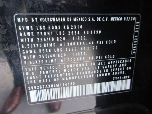 Used 2020 Volkswagen Tiguan SE R-Line AWD/4WD image 56