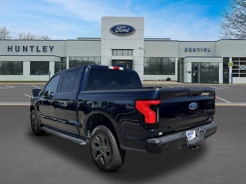 Used 2023 Ford F150 Lightning XLT AWD/4WD image 5