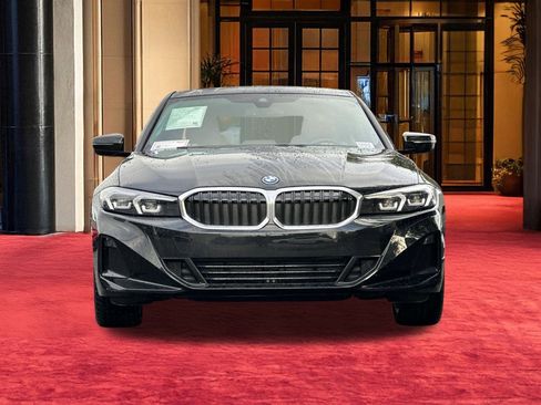 Used 2023 BMW 330e w/ Convenience Package image 7