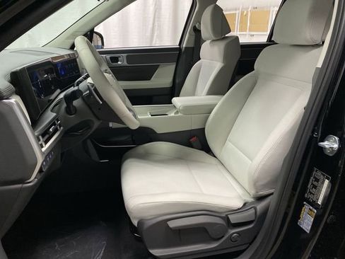 New 2026 Hyundai Santa Fe SE image 4