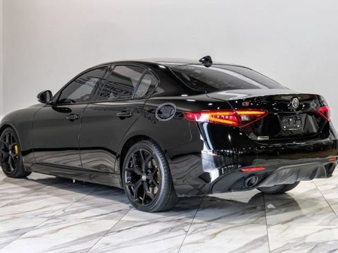 Used 2020 Alfa Romeo Giulia Ti Sport w/ Quick Order Package 22U Sport RWD image 12