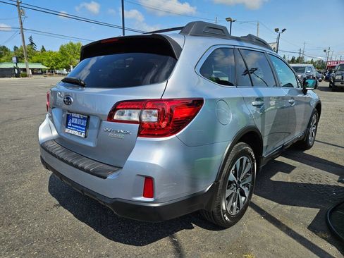 Used 2015 Subaru Outback 2.5i Limited AWD/4WD image 5