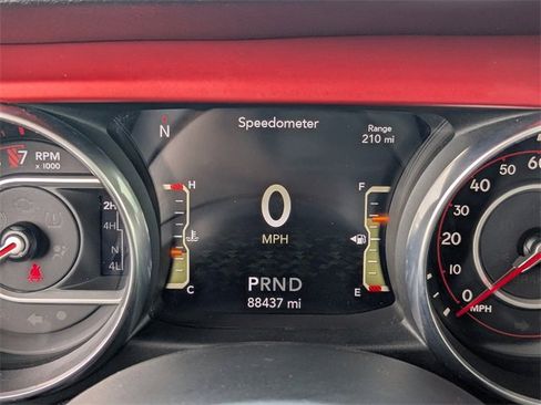 Used 2018 Jeep Wrangler Unlimited Rubicon w/ LED Lighting Group image 24