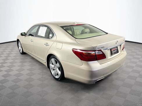 Used 2010 Lexus LS 460 RWD image 7