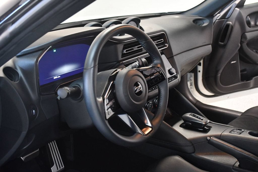 Used 2025 Nissan Z Performance w/ Floor Mat Package RWD image 26