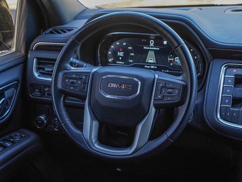 Used 2022 GMC Yukon XL SLE w/ Gmc Pro Safety Plus Package image 26