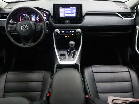 Used 2021 Toyota RAV4 XLE FWD image 29