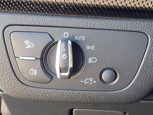 Used 2024 Audi SQ5 Premium Plus w/ Premium Plus Package image 17