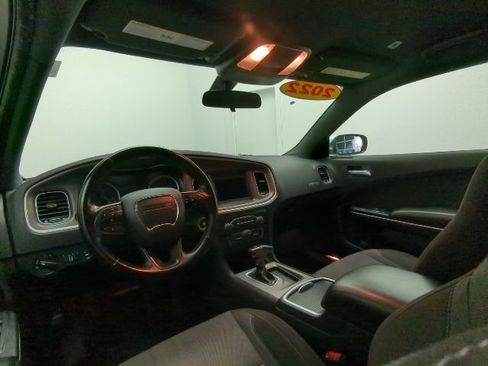 Used 2022 Dodge Charger SXT RWD image 20