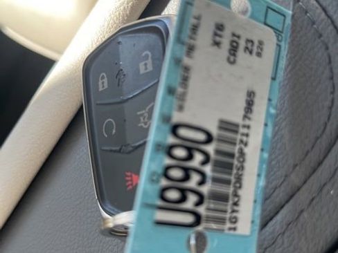 Certified 2023 Cadillac XT6 Premium Luxury w/ Technology Package image 32