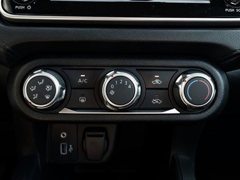 Used 2024 Nissan Versa S w/ Trunk Package image 16