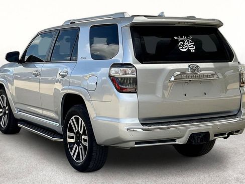 Used 2017 Toyota 4Runner Limited image 12