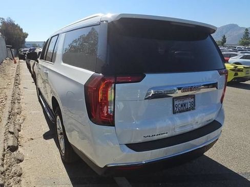 Used 2023 GMC Yukon XL SLT w/ SLT Premium Package RWD image 7