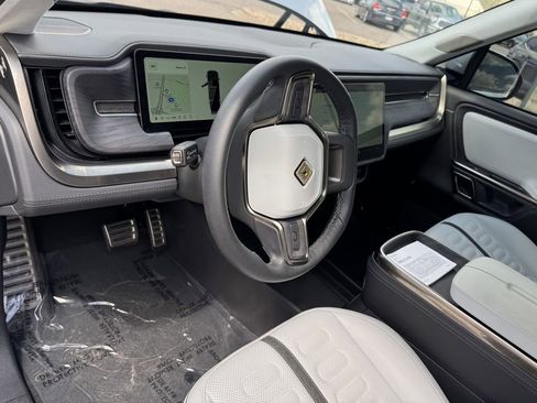 Used 2024 Rivian R1S Adventure AWD/4WD image 23
