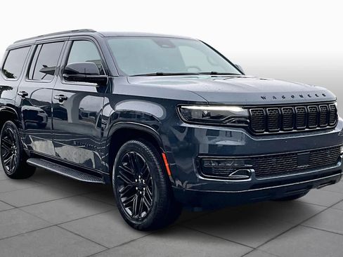 Used 2023 Jeep Wagoneer Series II image 3