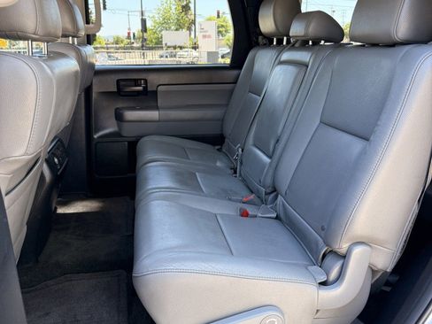 Used 2012 Toyota Sequoia SR5 w/ Premium Pkg RWD image 38