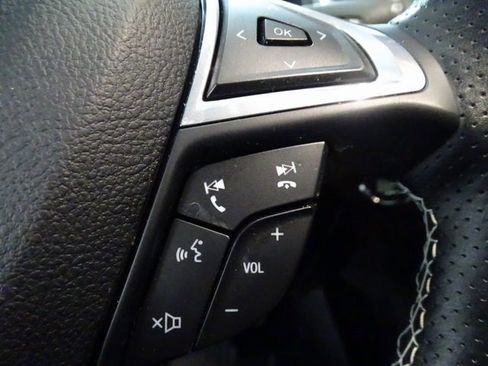 Used 2022 Ford Edge ST w/ Equipment Group 401A image 8