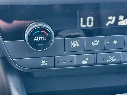 New 2026 Subaru Outback Touring AWD/4WD image 18