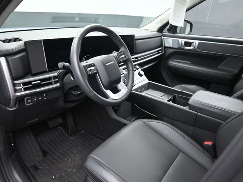 Used 2025 Hyundai Santa Fe XRT image 12