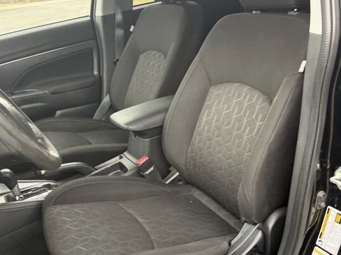 Used 2020 Mitsubishi Outlander Sport ES image 24