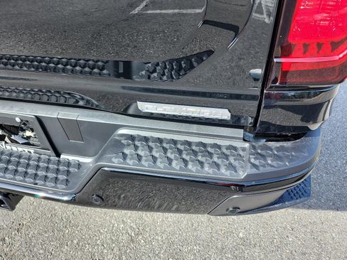 New 2026 GMC Canyon Elevation image 4