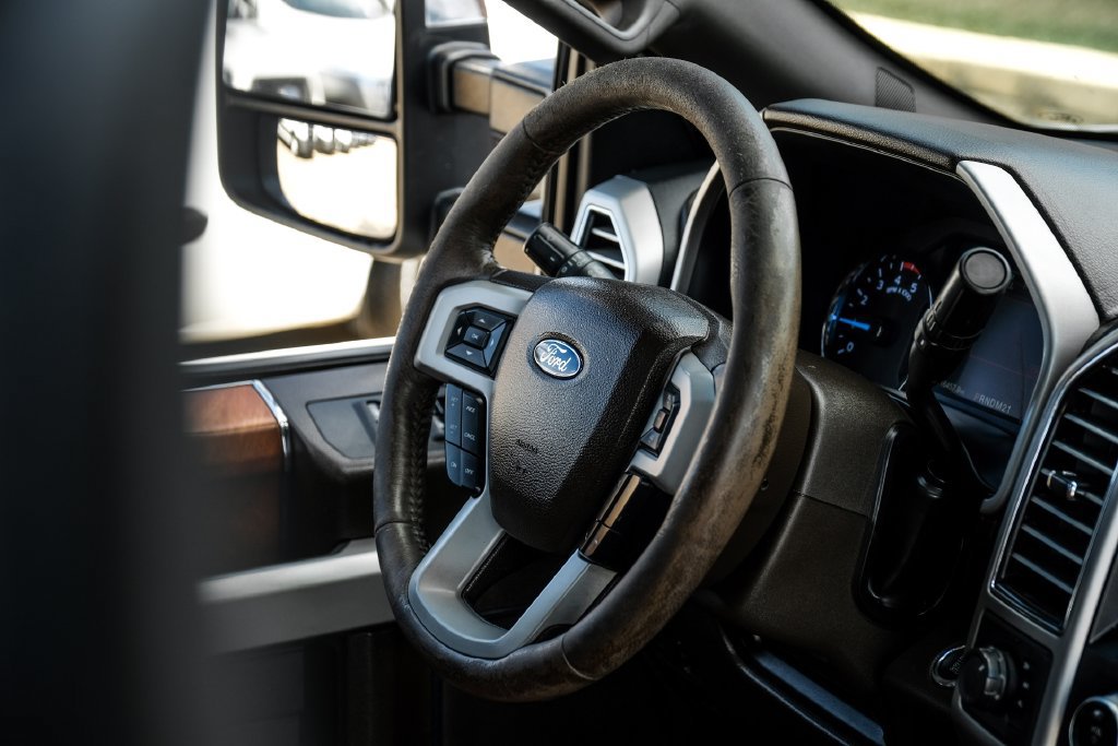 Used 2019 Ford F250 King Ranch w/ King Ranch Ultimate Package AWD/4WD image 12