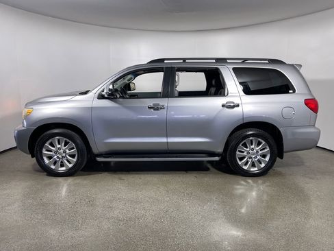 Used 2008 Toyota Sequoia Platinum RWD image 6