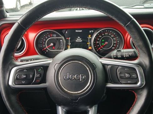 Used 2018 Jeep Wrangler Unlimited Rubicon w/ Safety Group AWD/4WD image 12