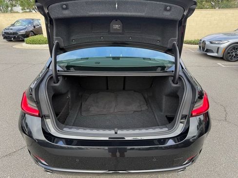 Used 2025 BMW 330i Sedan w/ Convenience Package image 15