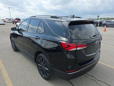 Used 2023 Chevrolet Equinox RS image 4
