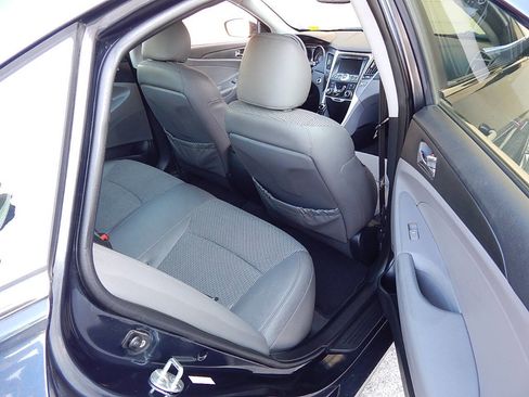 Used 2011 Hyundai Sonata SE w/ Navigation & Sunroof Pkg 4 image 18